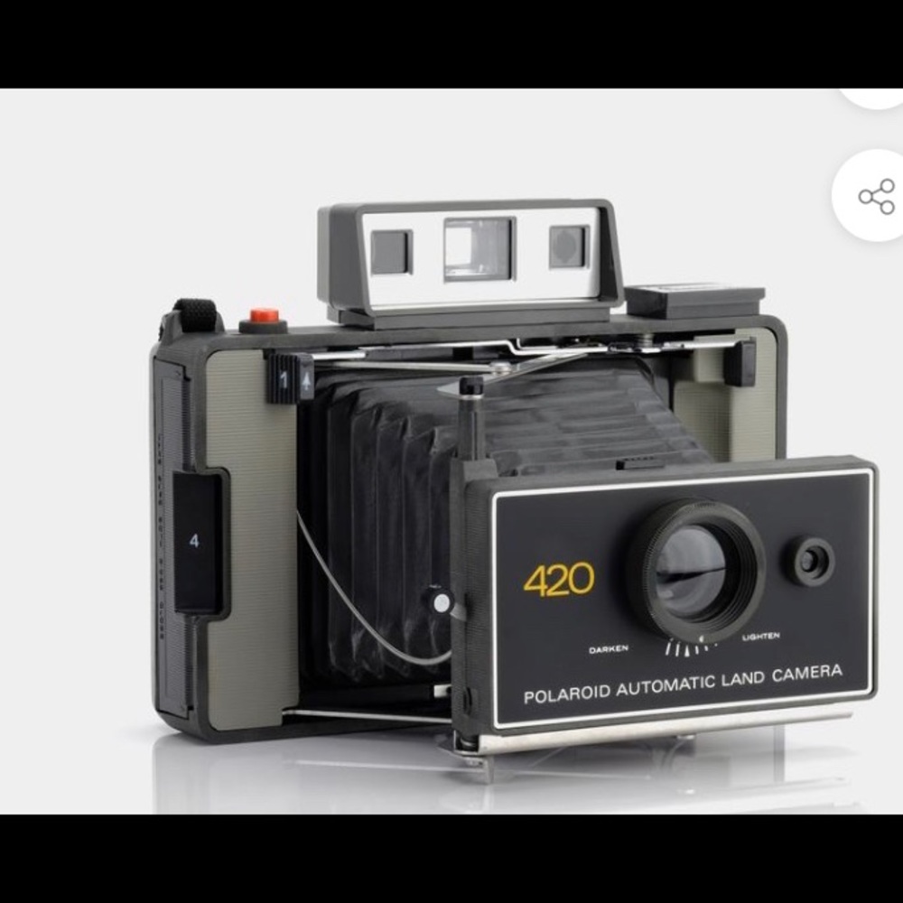 Retro Polaroid 420 Land Camera